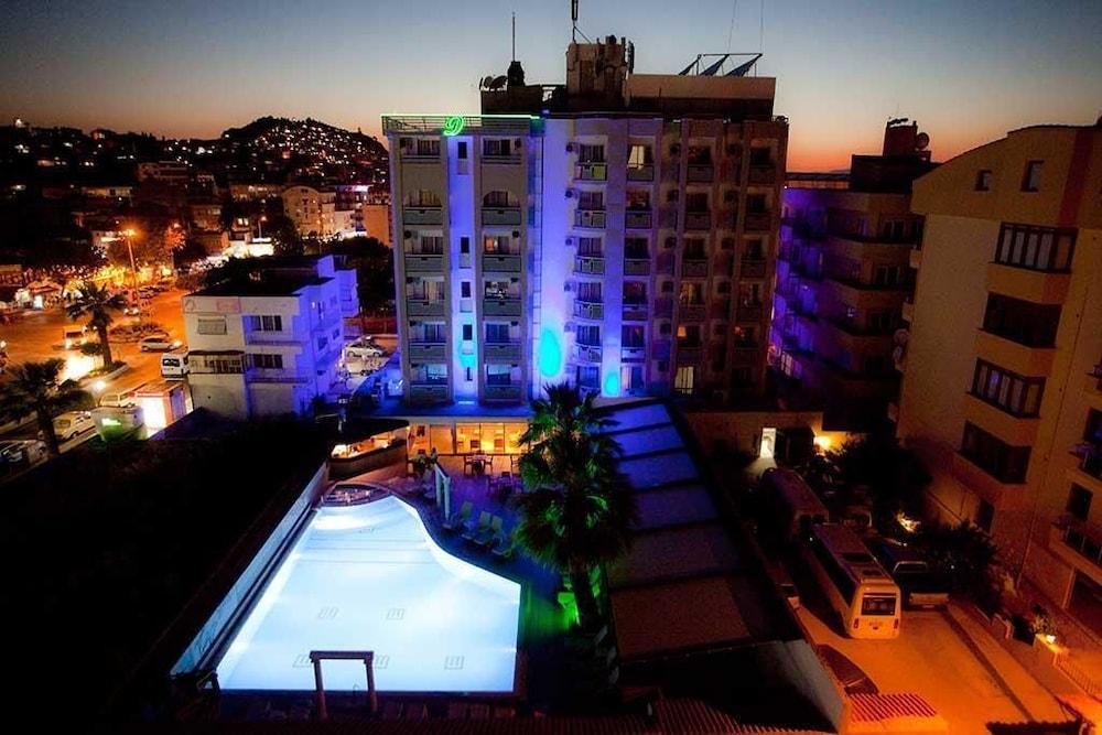 Duqqan Deluxe Hotel Κουσάντασι Εξωτερικό φωτογραφία